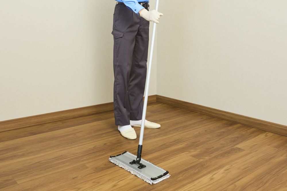 フロアクリーニング